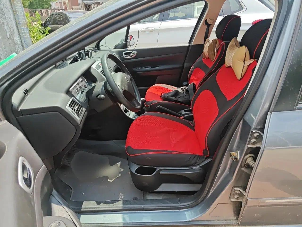 Peugeot 307 2010 Sedan 1.6L Manual Comfort Edition — миниатюра 15