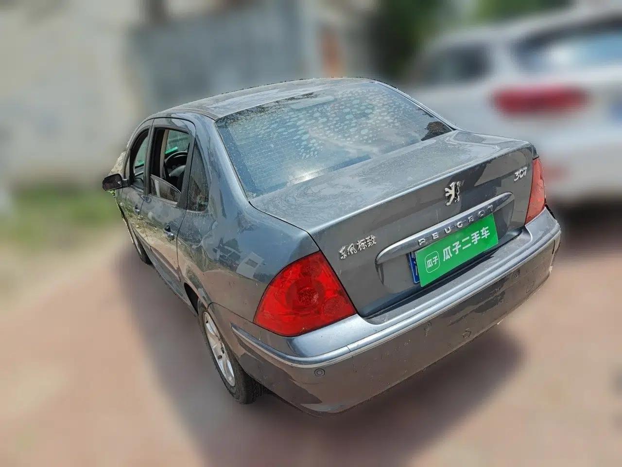 Peugeot 307 2010 Sedan 1.6L Manual Comfort Edition — миниатюра 4