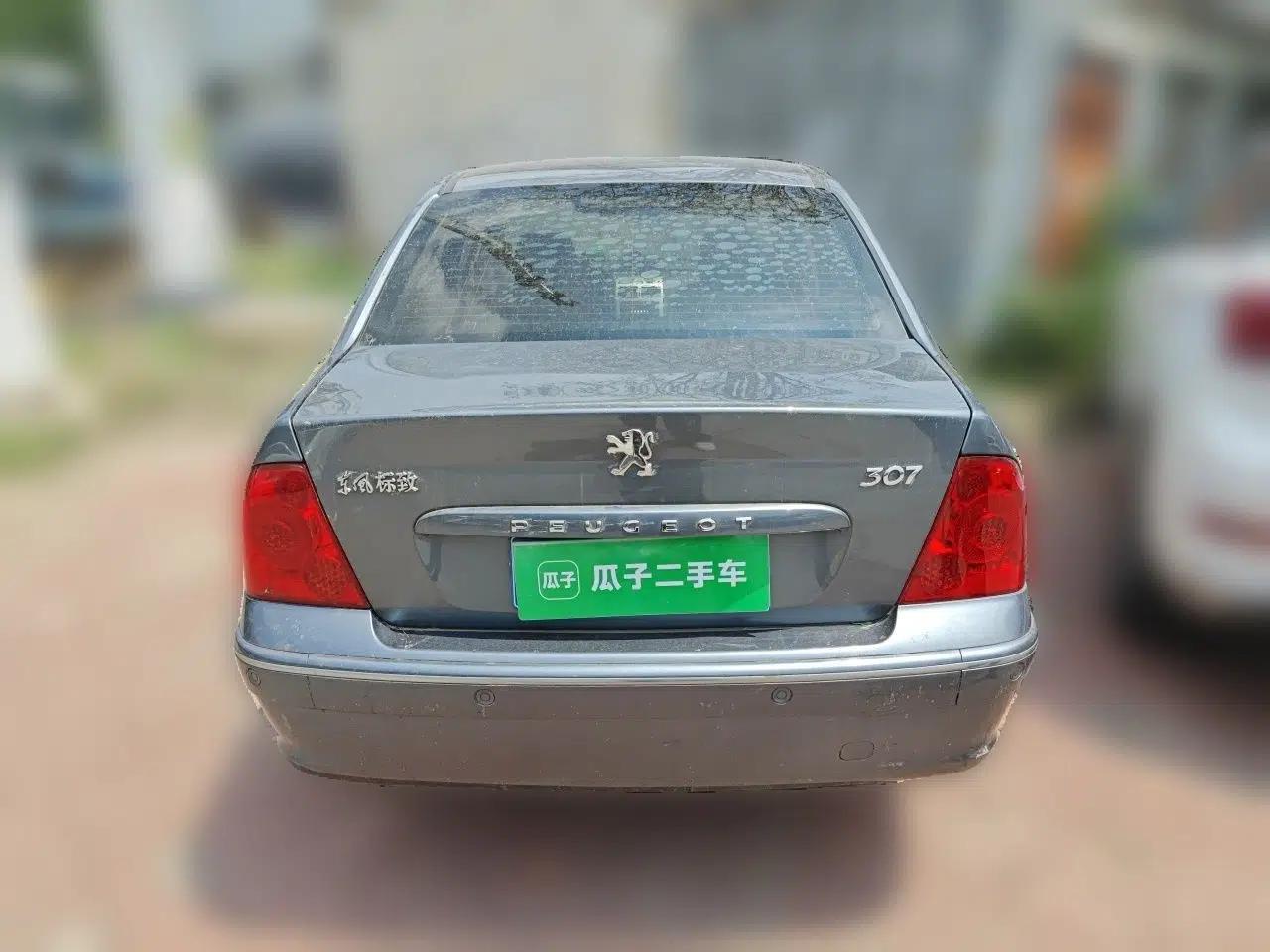 Peugeot 307 2010 Sedan 1.6L Manual Comfort Edition — миниатюра 5