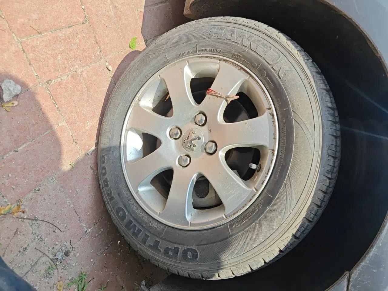 Peugeot 307 2010 Sedan 1.6L Manual Comfort Edition — миниатюра 8