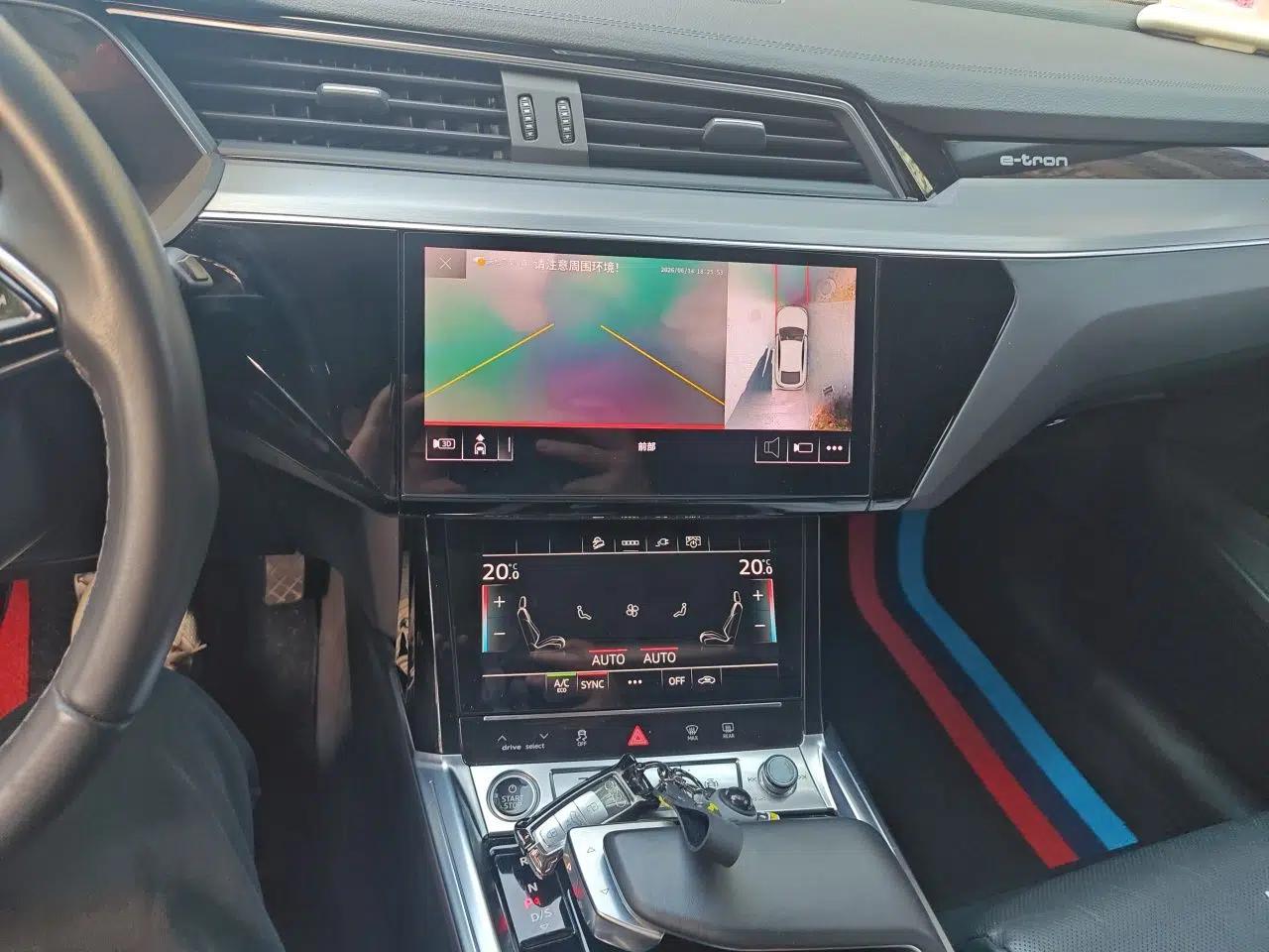 Audi e-tron 2021 50 quattro Luxury Edition — миниатюра 13