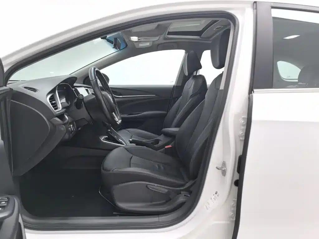 Buick Verano 2018 18T Automatic Elite — миниатюра 10