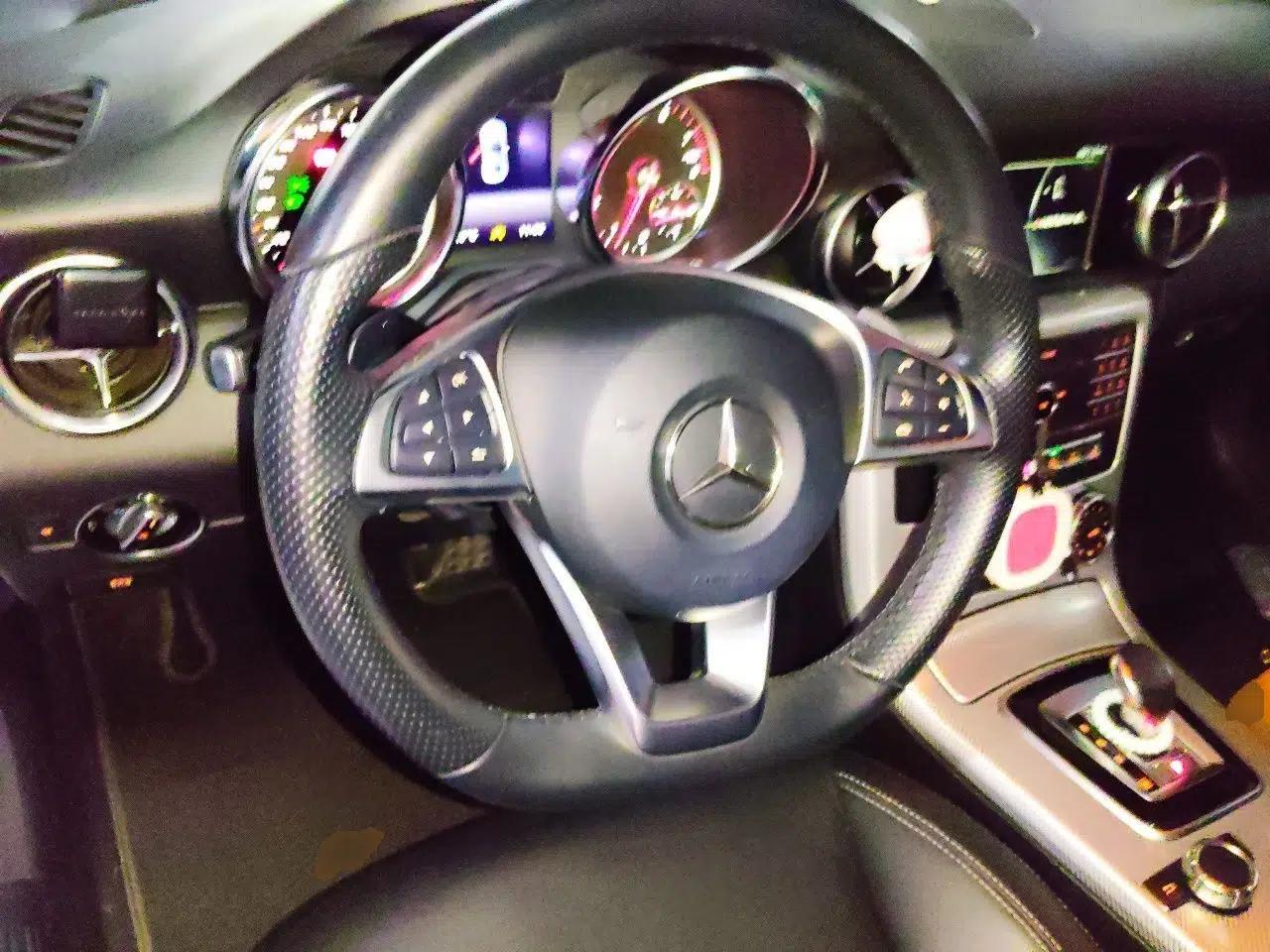 Mercedes-Benz SLC 2018 SLC 260 Dynamic Edition — миниатюра 10