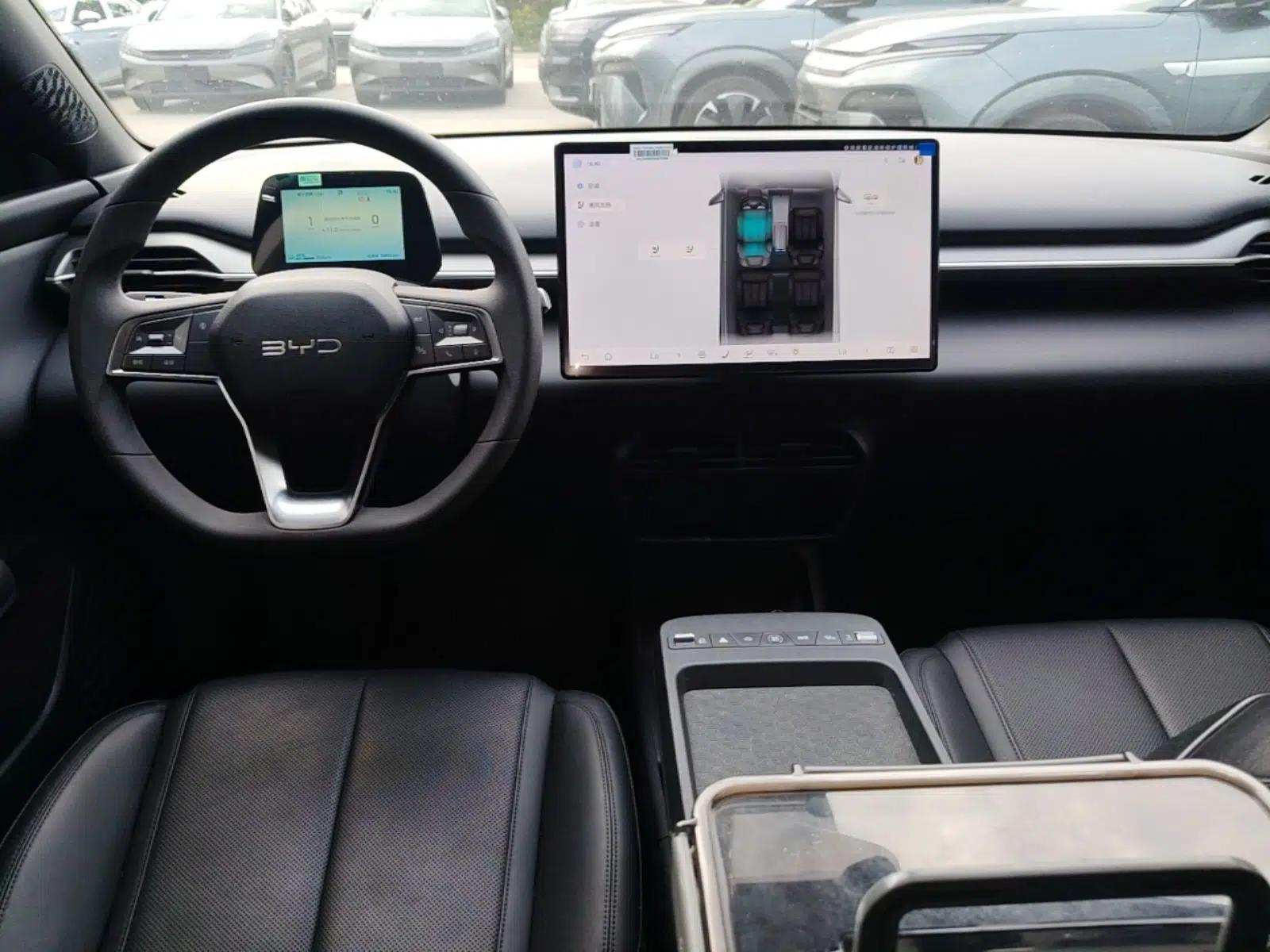 BYD e7 2025 Model 520 Smart Travel Edition — миниатюра 12
