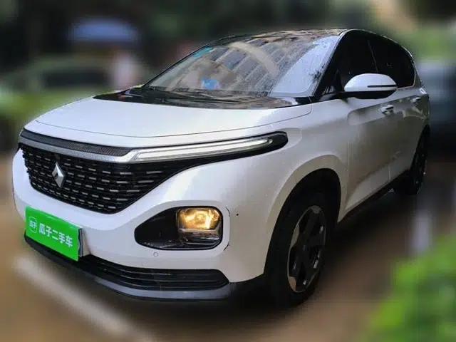 Baojun RM-5 2019 1.5T CVT 24-Hour Online Luxury Version 6 Seats