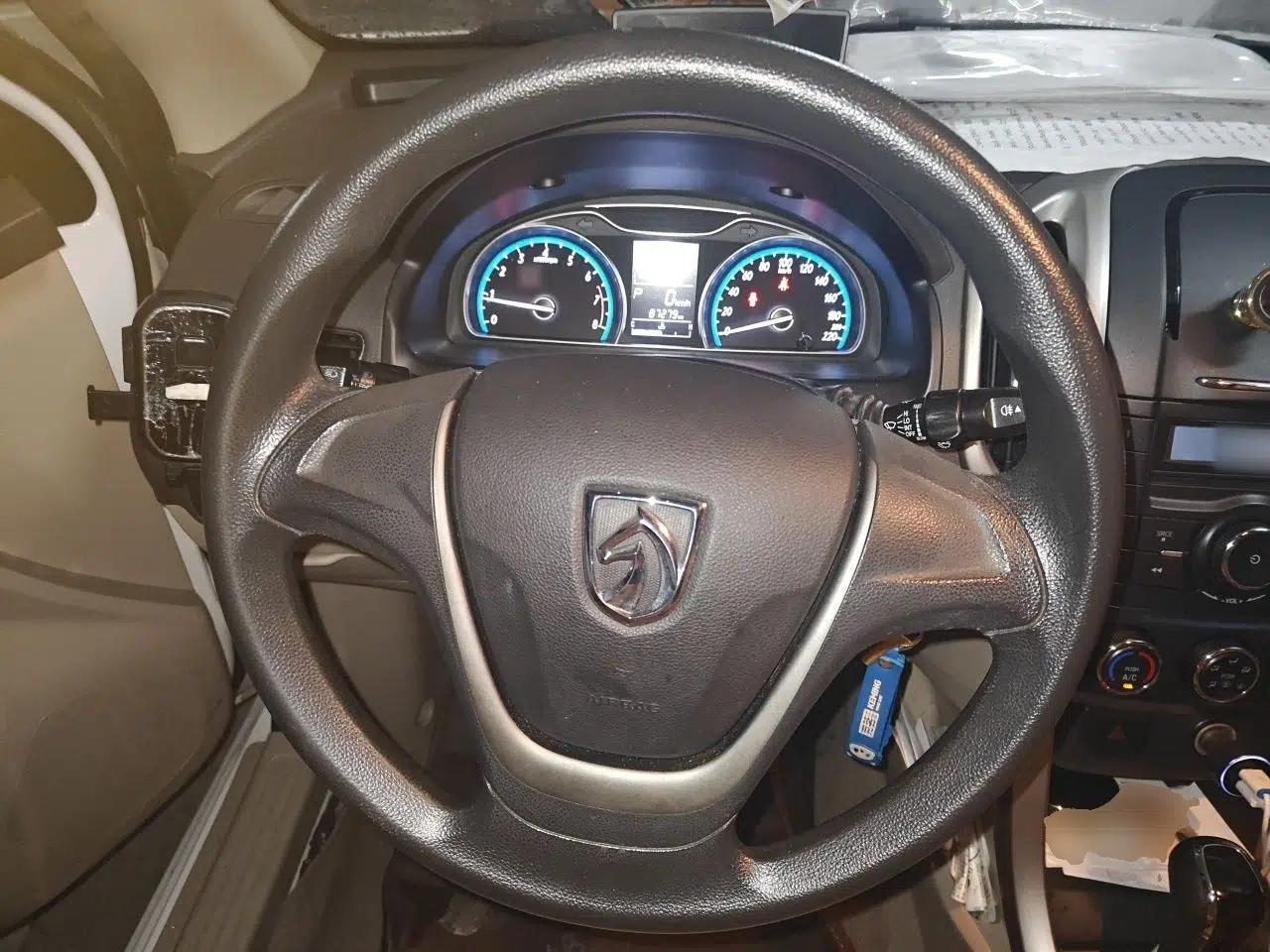 Baojun 630 2014 1.5L automatic comfort version — миниатюра 10