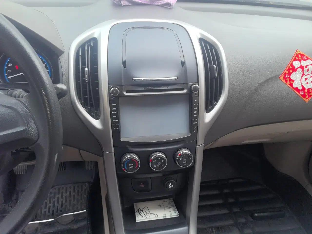Baojun 630 2014 1.5L manual standard version — миниатюра 13