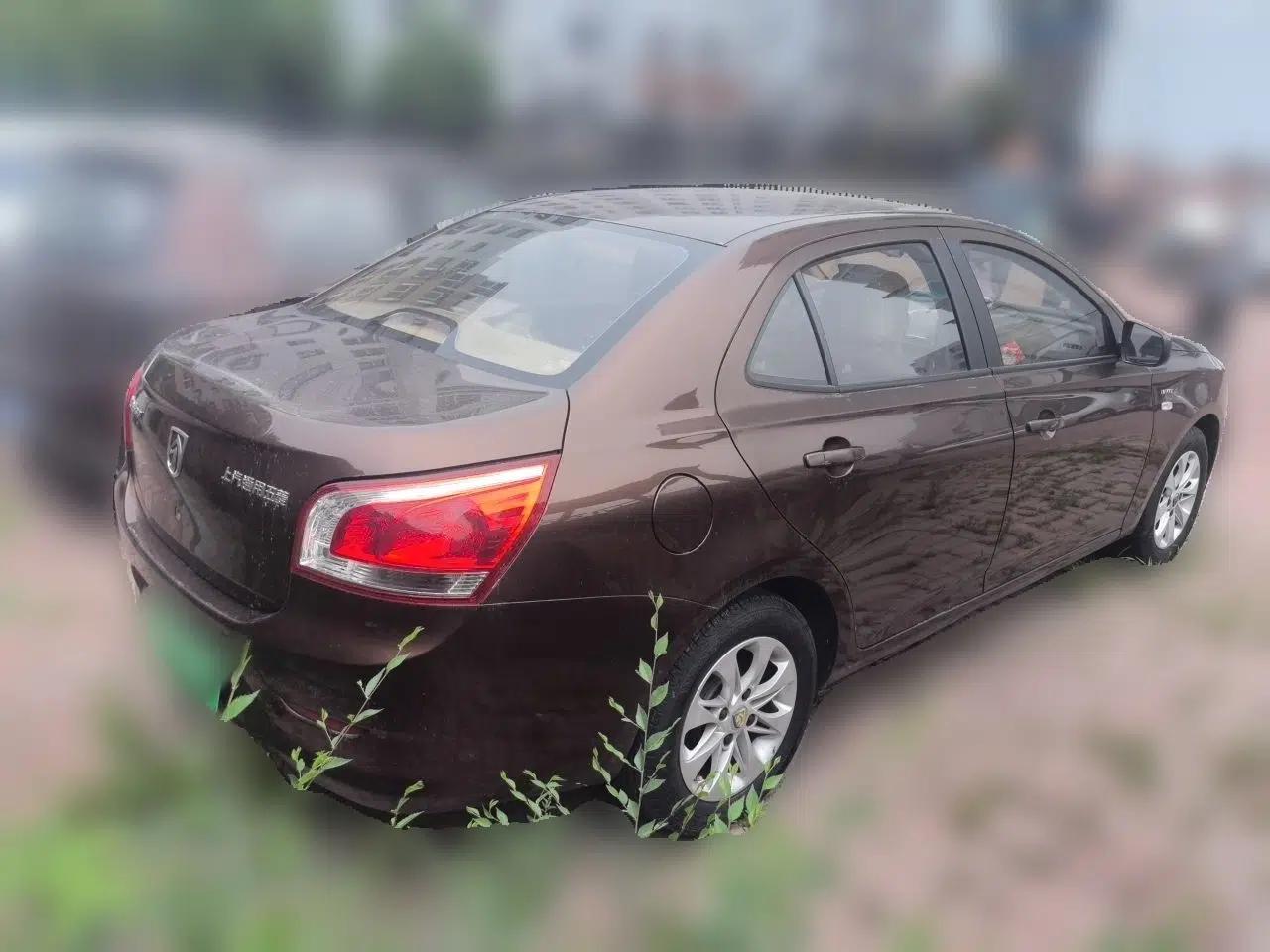 Baojun 630 2014 1.5L manual standard version — миниатюра 6