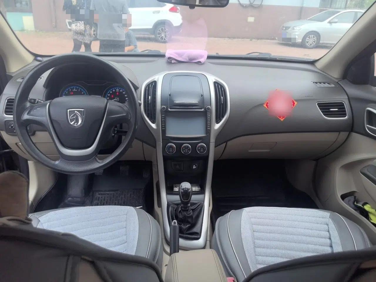 Baojun 630 2014 1.5L manual standard version — миниатюра 9