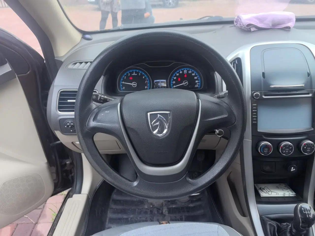 Baojun 630 2014 1.5L manual standard version — миниатюра 10