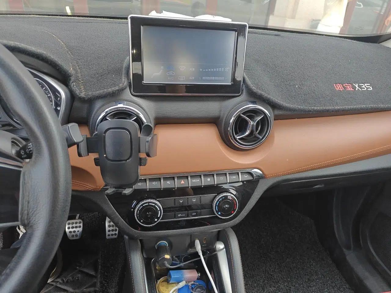 BAIC Senova X35 2016 1.5L Manual Luxury Edition — миниатюра 13