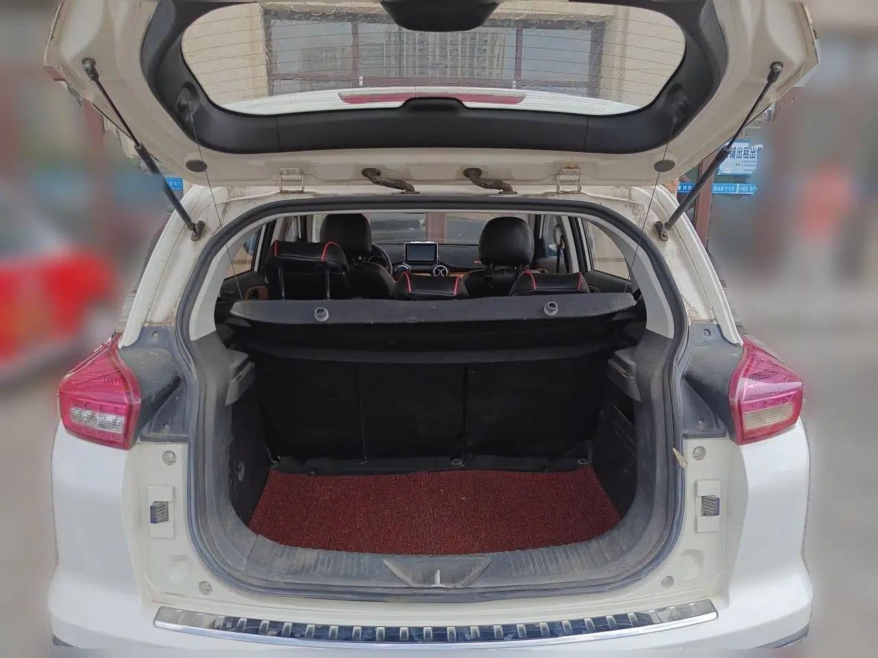 BAIC Senova X35 2016 1.5L Manual Luxury Edition — миниатюра 19