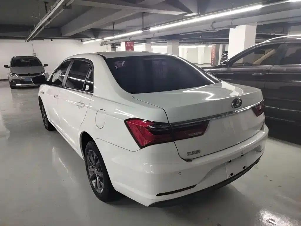 Qin 2019 1.5L Automatic Premium Edition — миниатюра 23