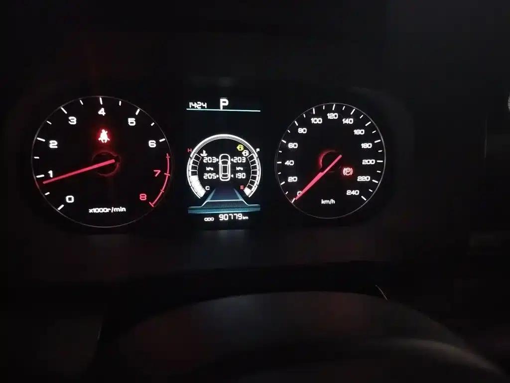 Qin 2019 1.5L Automatic Premium Edition — миниатюра 8