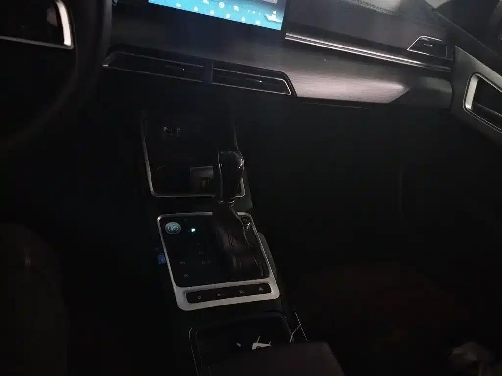 Qin 2019 1.5L Automatic Premium Edition — миниатюра 10