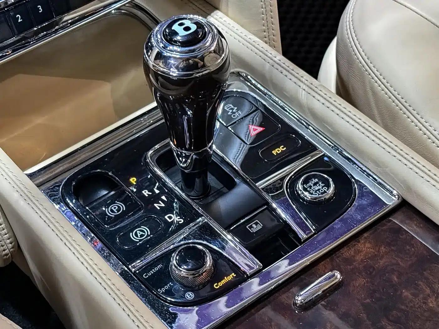 2013 Mulsanne 6.8T Mulliner Special Edition — миниатюра 14