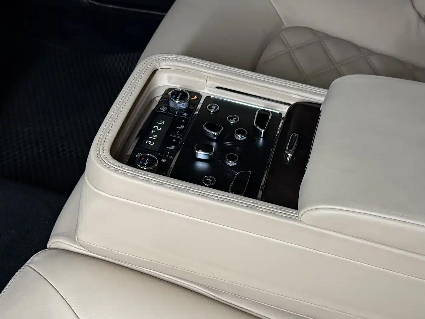 2013 Mulsanne 6.8T Mulliner Special Edition — миниатюра 21