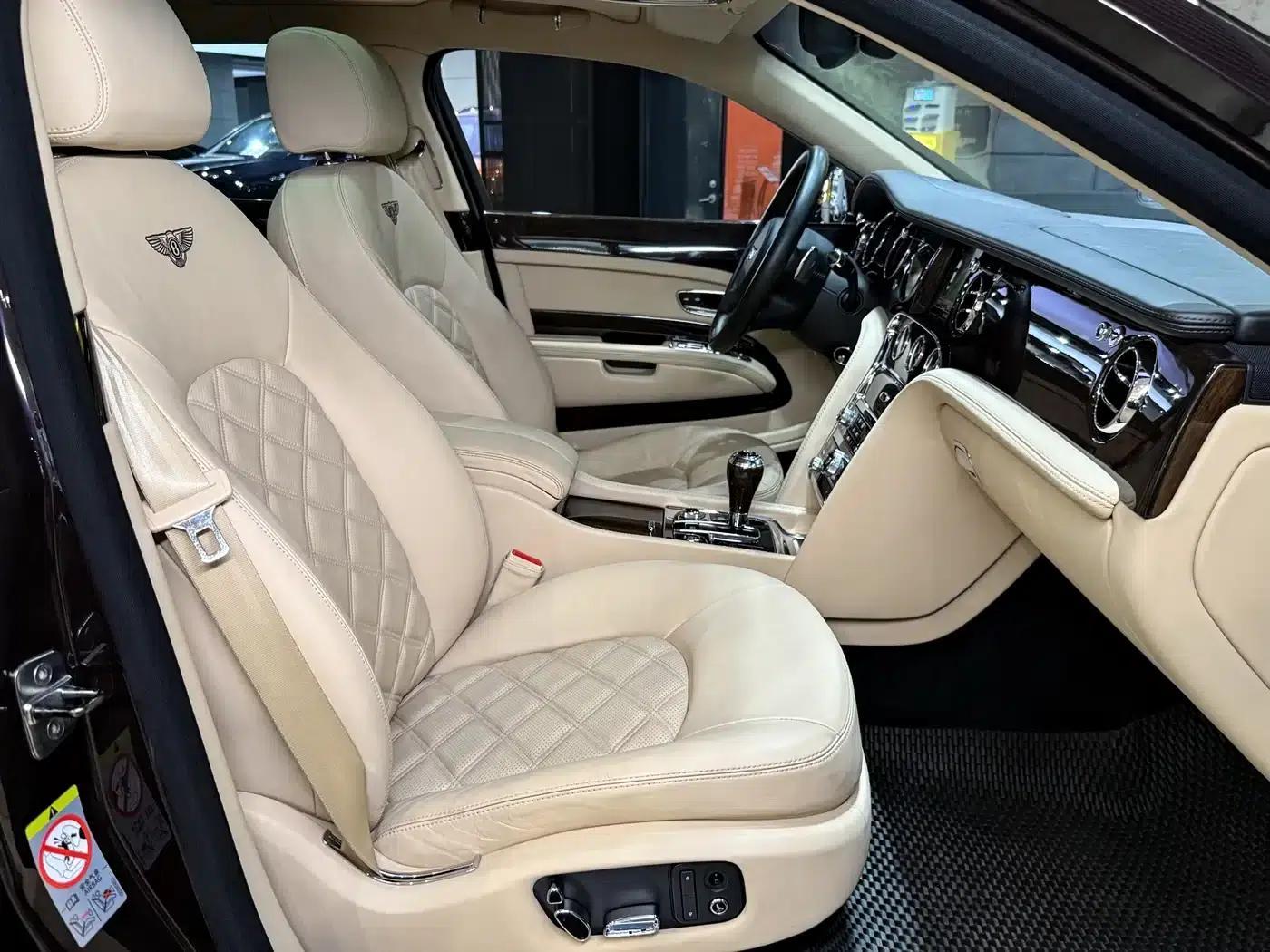 2013 Mulsanne 6.8T Mulliner Special Edition — миниатюра 29