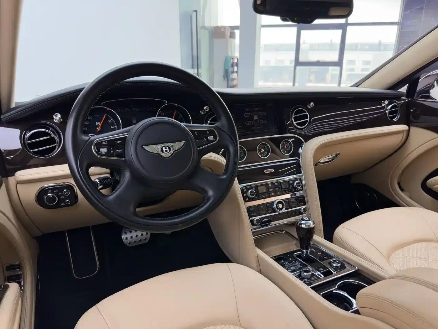 2013 Mulsanne 6.8T Mulliner Special Edition — миниатюра 16