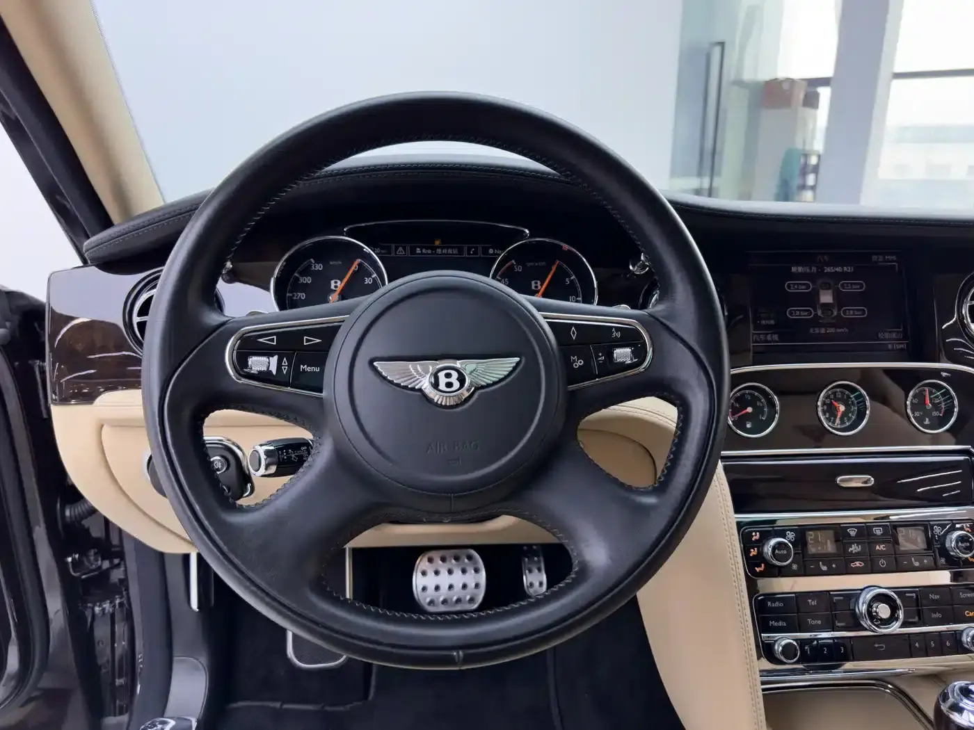 2013 Mulsanne 6.8T Mulliner Special Edition — миниатюра 17