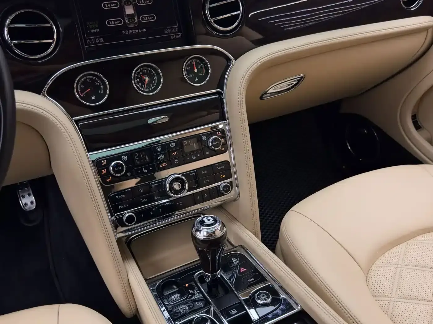 2013 Mulsanne 6.8T Mulliner Special Edition — миниатюра 19