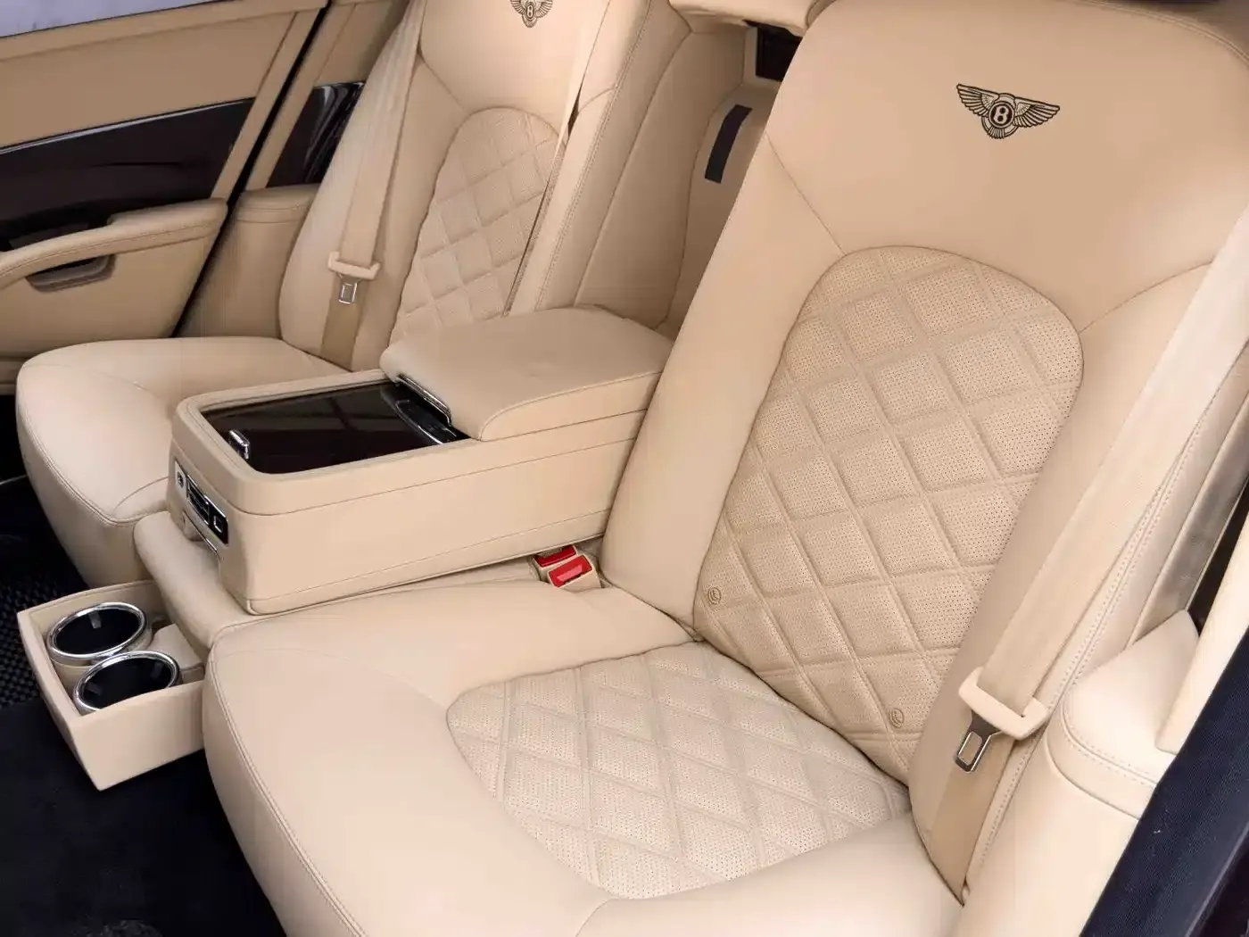 2013 Mulsanne 6.8T Mulliner Special Edition — миниатюра 25