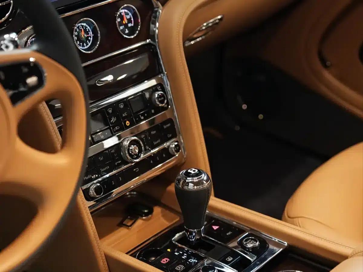 Mulsanne 2017 6.8T Long Wheelbase — миниатюра 17