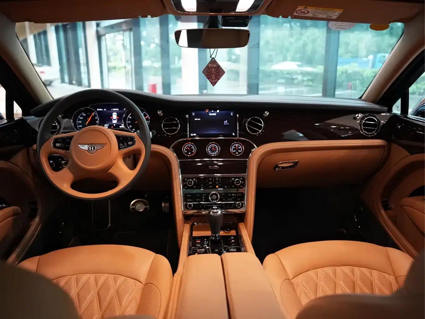 Mulsanne 2017 6.8T Long Wheelbase — миниатюра 9