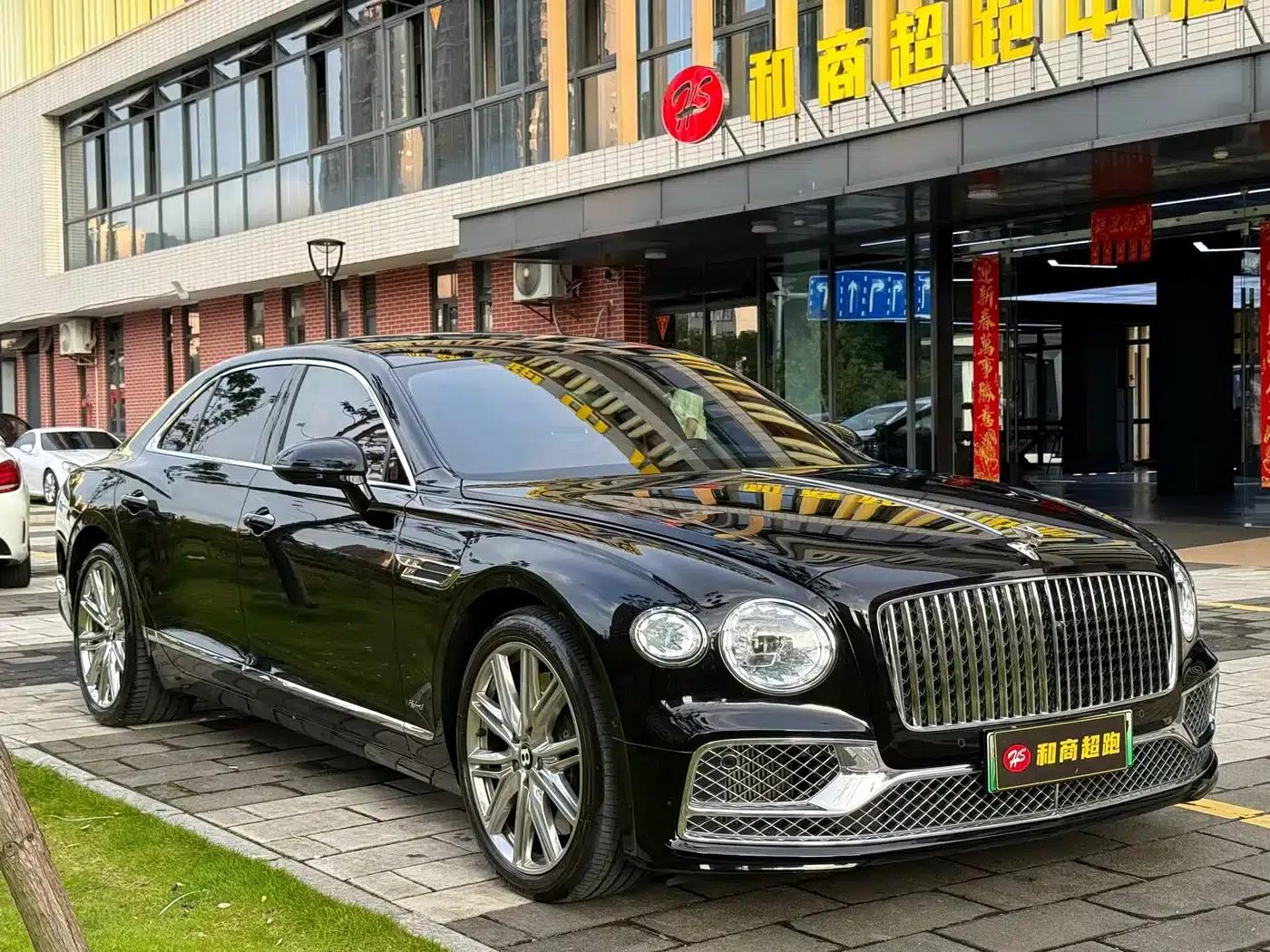 2022 Flying Spur Plug-in Hybrid 2.9T V6 — миниатюра 3