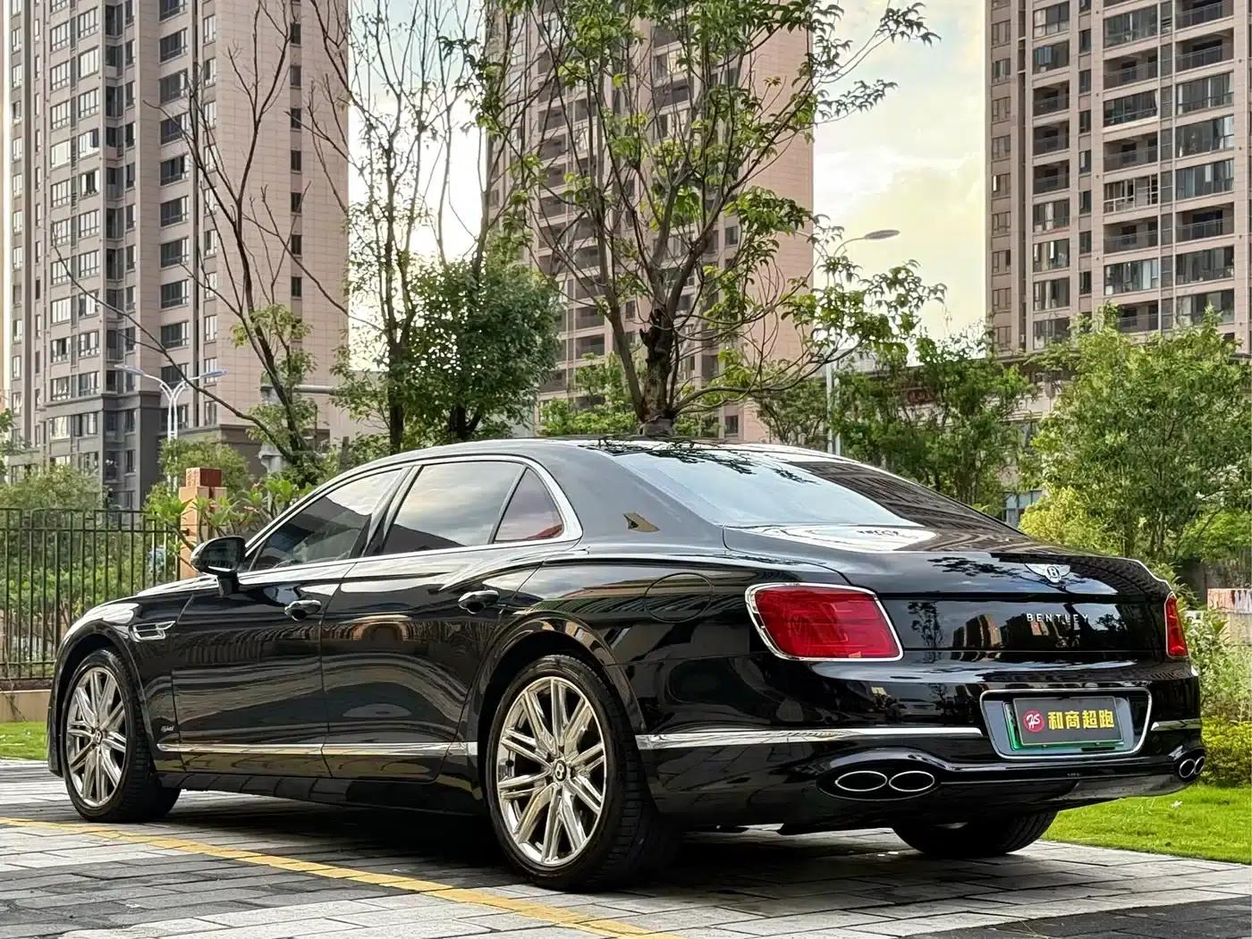 2022 Flying Spur Plug-in Hybrid 2.9T V6 — миниатюра 4
