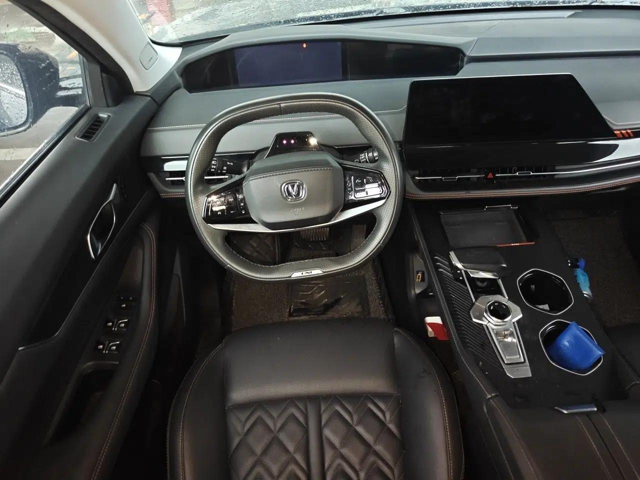 CHANGAN UNI-K iDD 2022 Blue Whale iDD 130km 1.5T Prestige Model — миниатюра 10