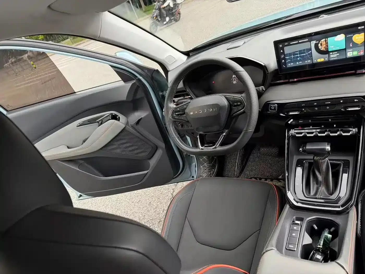 Baojun RS-3 2020 1.5L CVT 24-Hour Online Luxury Edition — миниатюра 18