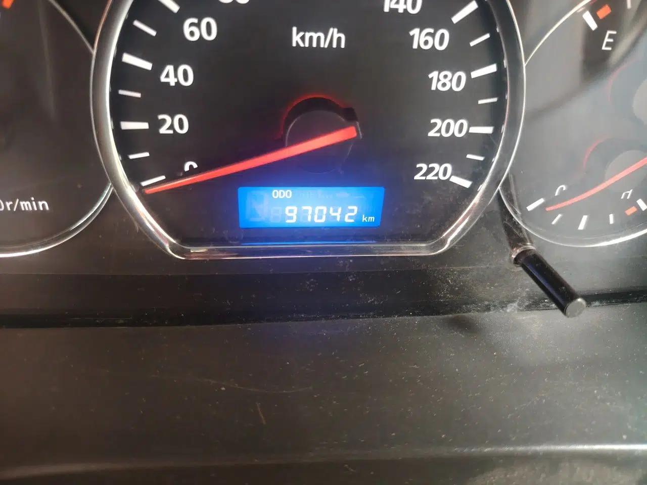 CHANGAN Alsvin V5 2012 1.5L Manual Dream Edition — миниатюра 12
