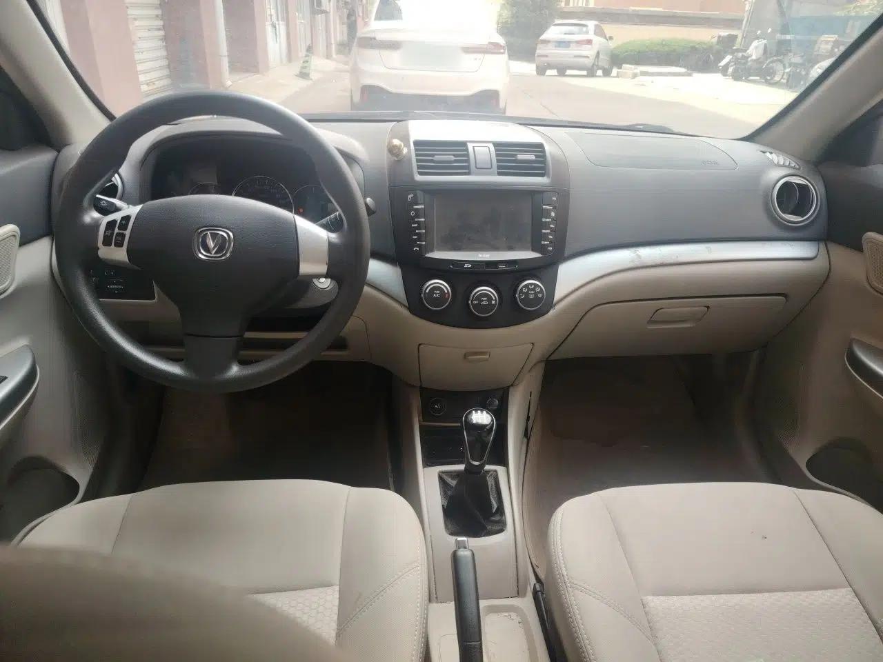 CHANGAN Alsvin V5 2012 1.5L Manual Dream Edition — миниатюра 9