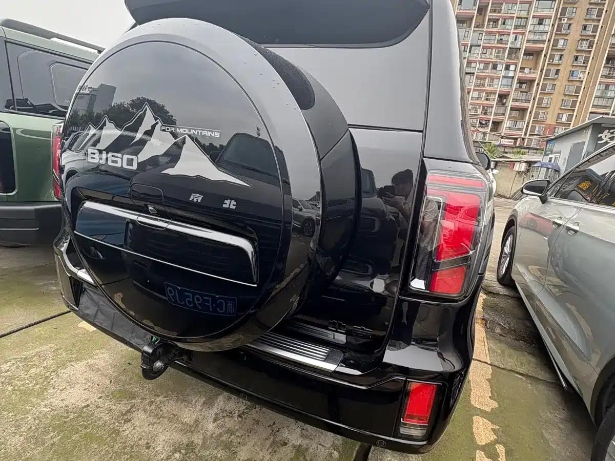 Beijing BJ60 Extended Range 2024 Model, 5-Seater Extended Range Advanced Edition — миниатюра 16