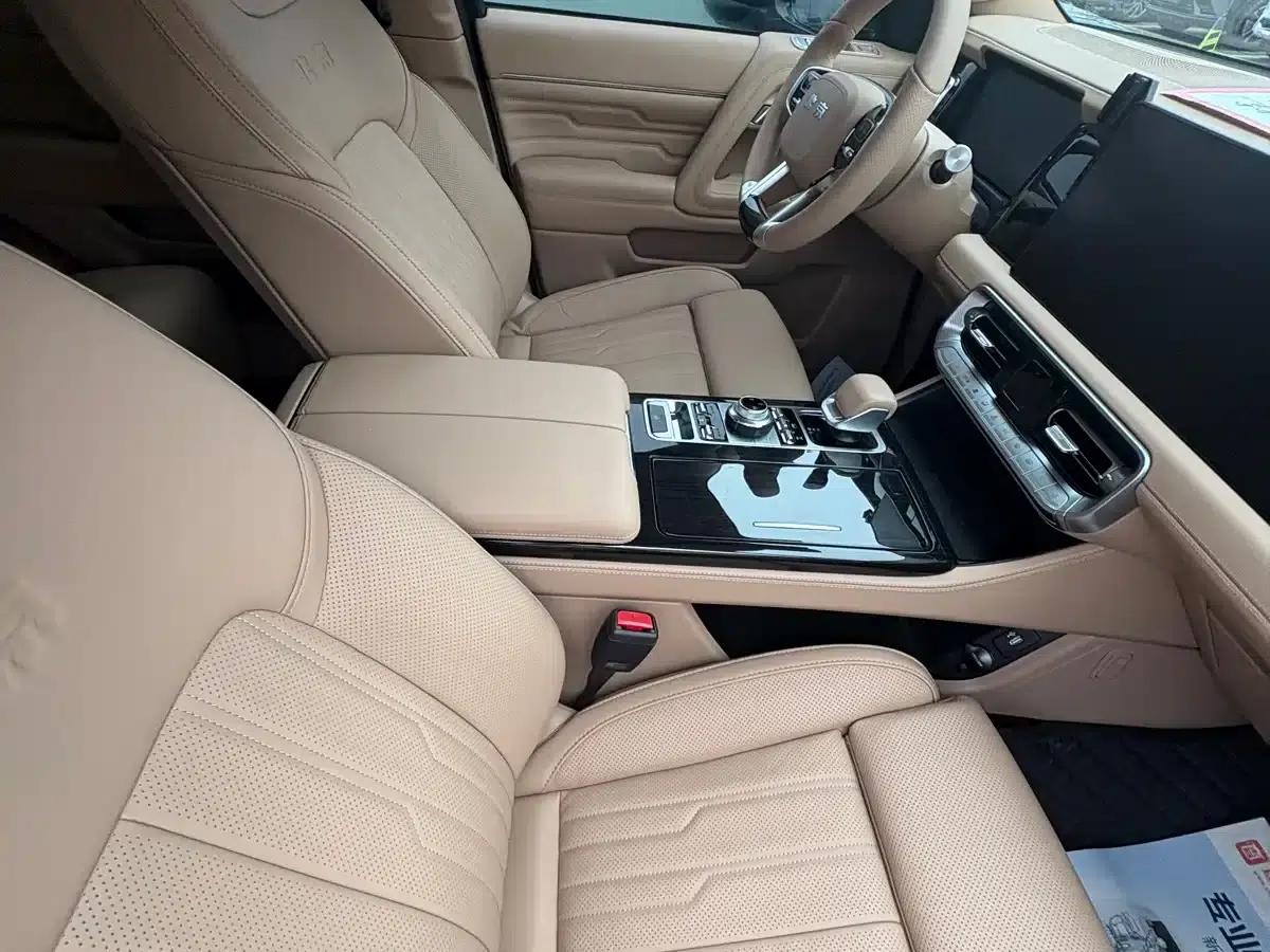 Beijing BJ60 Extended Range 2024 Model, 5-Seater Extended Range Advanced Edition — миниатюра 7