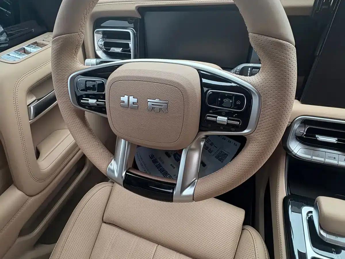 Beijing BJ60 Extended Range 2024 Model, 5-Seater Extended Range Advanced Edition — миниатюра 9