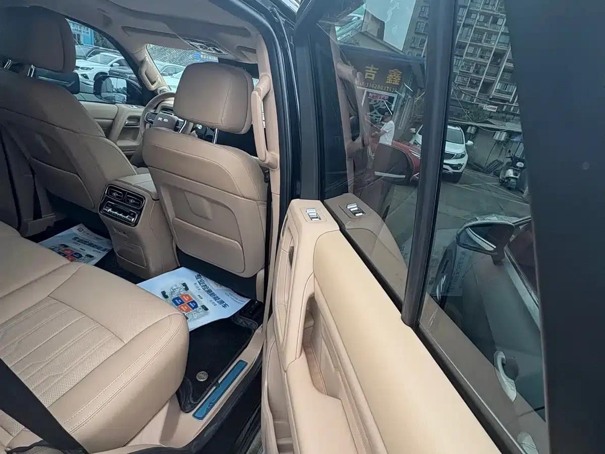 Beijing BJ60 Extended Range 2024 Model, 5-Seater Extended Range Advanced Edition — миниатюра 10