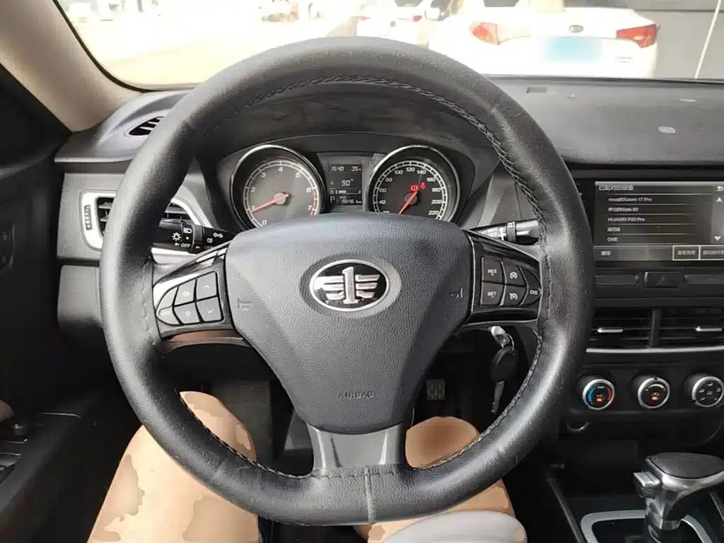 Besturn B30 2016 1.6L Automatic Luxury Edition — миниатюра 11