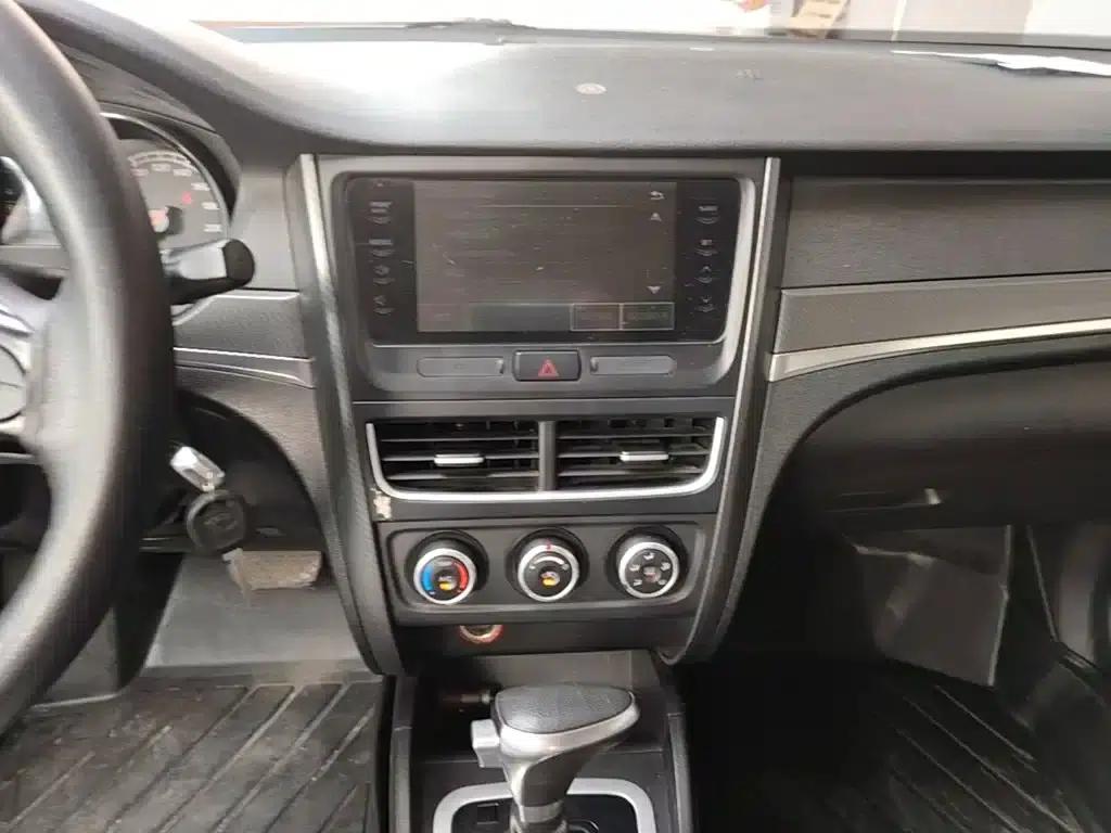 Besturn B30 2016 1.6L Automatic Luxury Edition — миниатюра 13