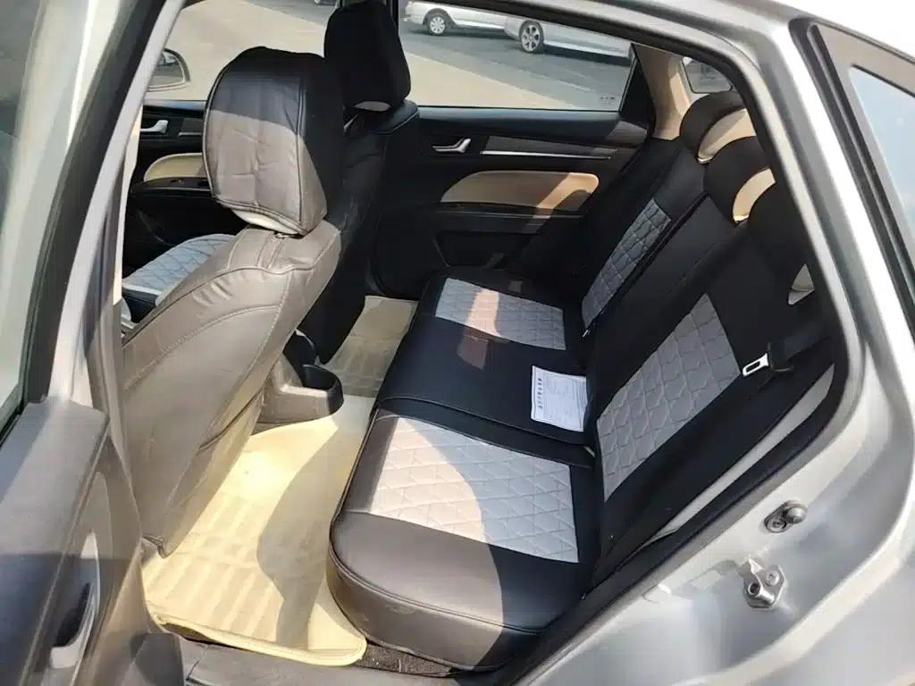Besturn B30 2016 1.6L Automatic Luxury Edition — миниатюра 17