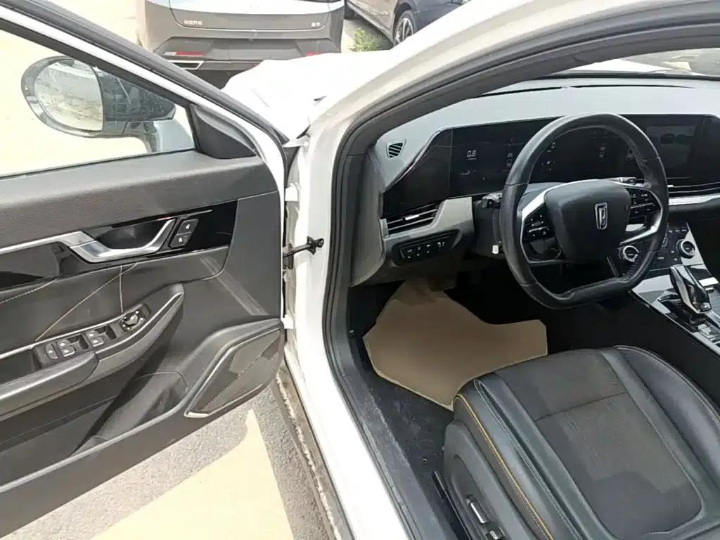 Bestune B70S 2022 1.5T Smart and Trendy Commander — миниатюра 16
