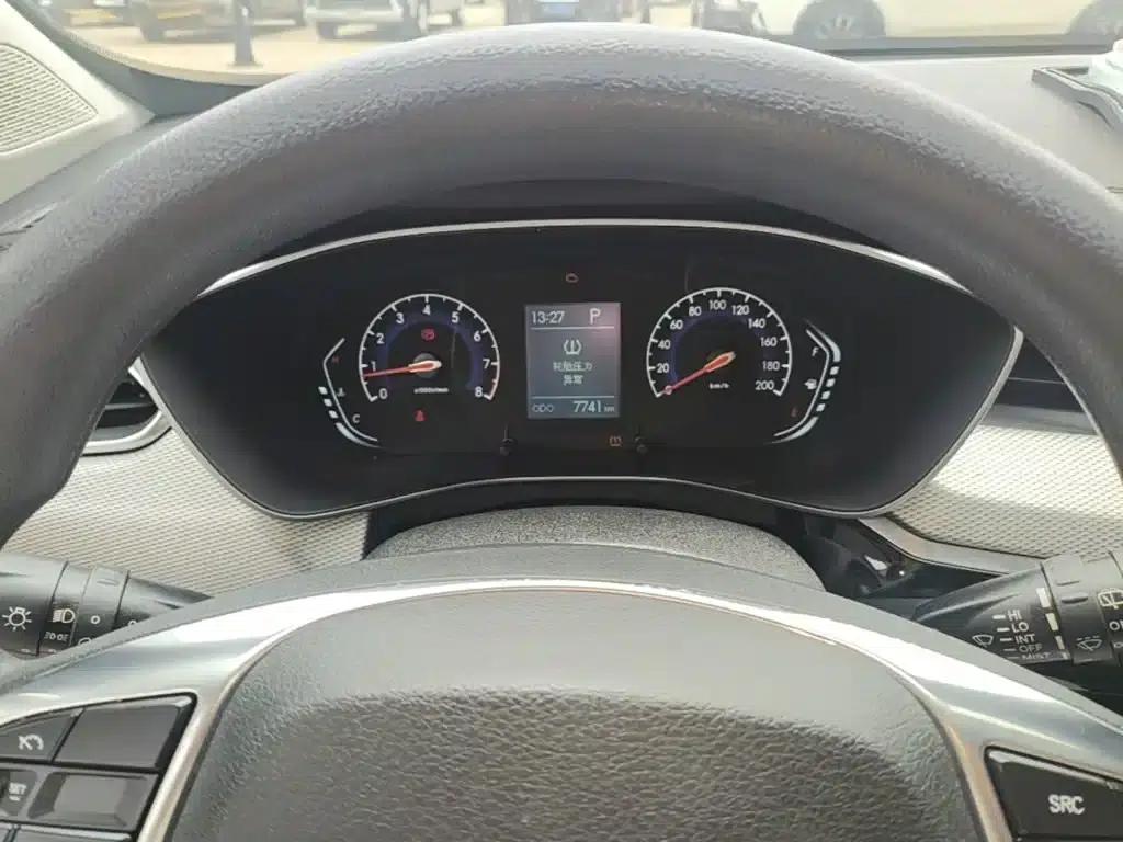 Beijing X3 2019 1.5T CVT Glory Edition — миниатюра 12