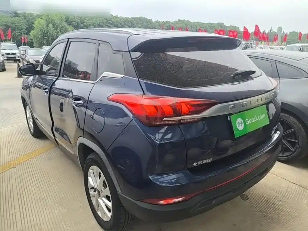 Beijing X3 2019 1.5T CVT Glory Edition — миниатюра 5