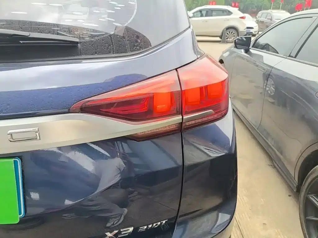 Beijing X3 2019 1.5T CVT Glory Edition — миниатюра 8