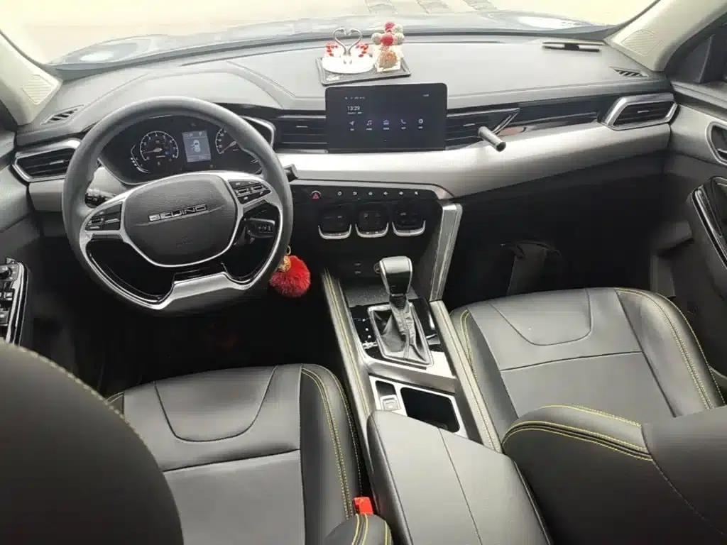 Beijing X3 2019 1.5T CVT Glory Edition — миниатюра 10