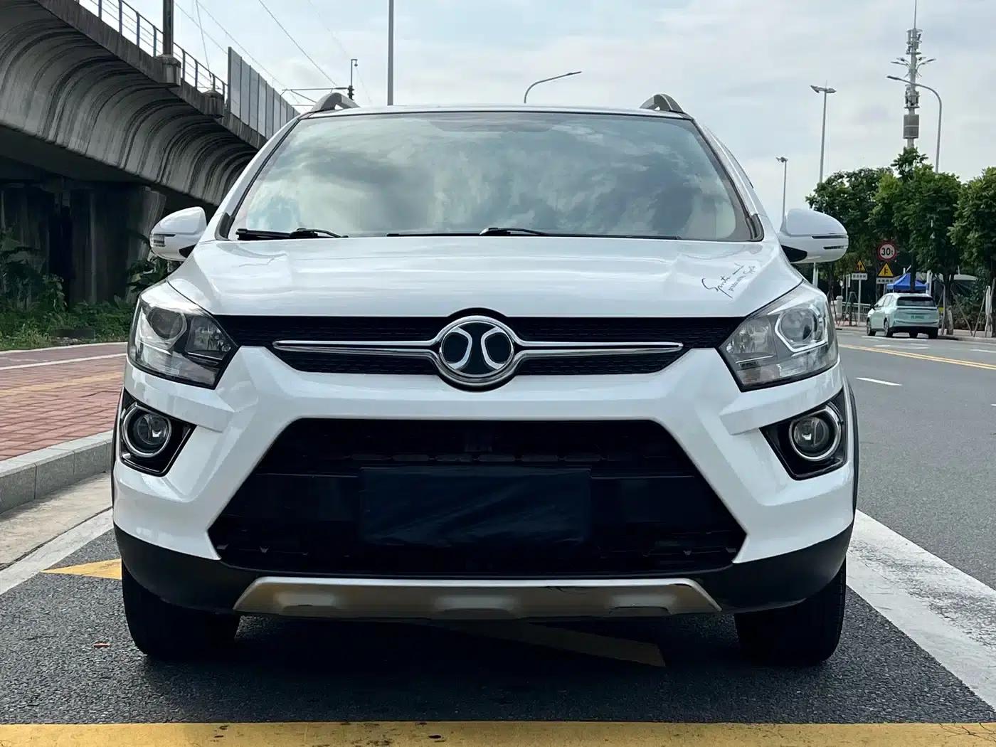 2015 Senova X25 1.5L Manual Comfort Model — миниатюра 2