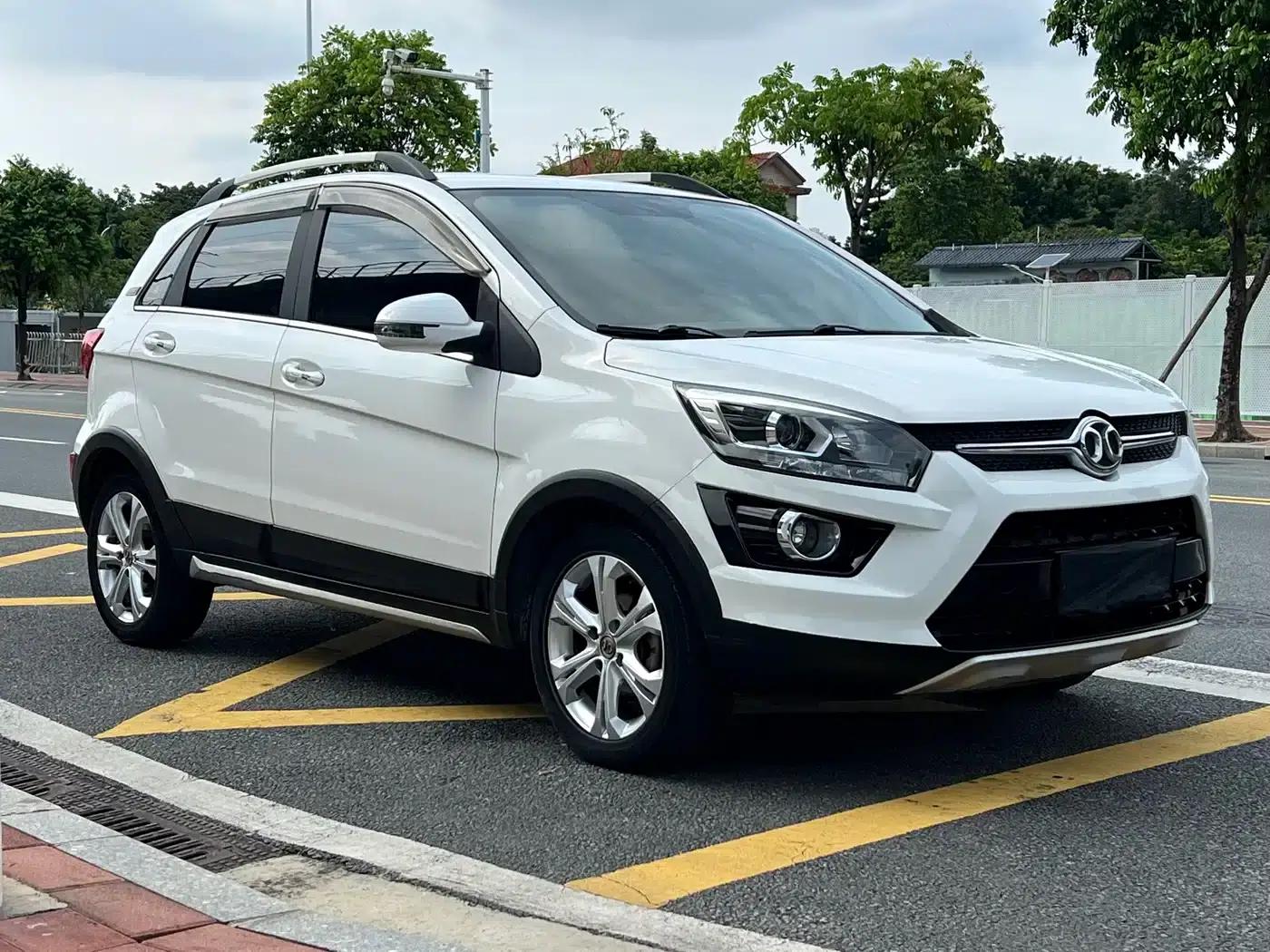 2015 Senova X25 1.5L Manual Comfort Model — миниатюра 3