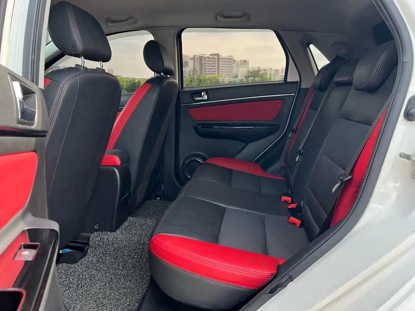 2015 Senova X25 1.5L Manual Comfort Model — миниатюра 6