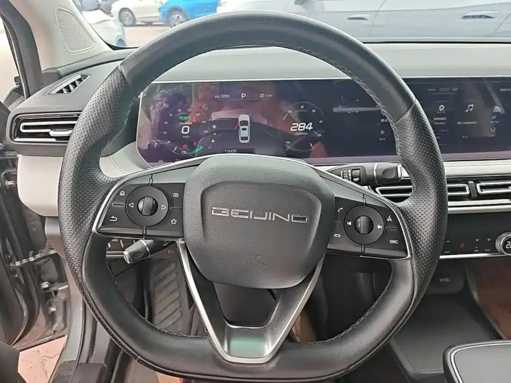 Beijing EU5 PLUS 2023 R500 Premium Edition — миниатюра 11